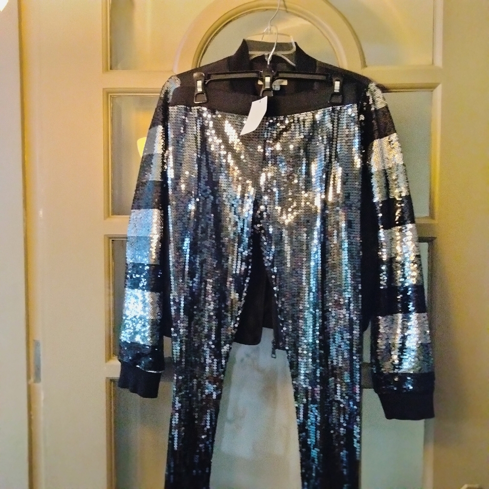 Two piece sequin - Picture 2 of 10